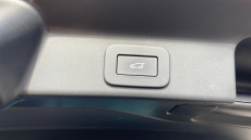 Jaguar F-Pace 2.0 D200 R-Dynamic SE 5dr Auto AWD Diesel Estate